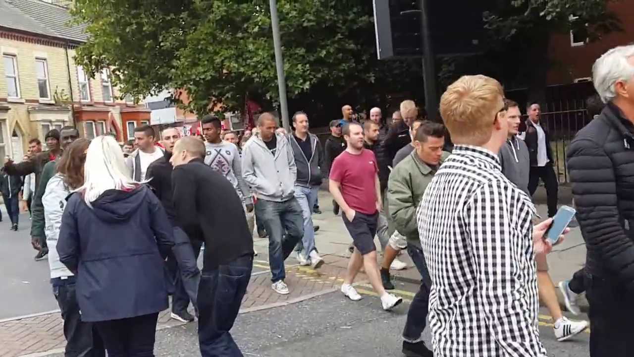Man United Fans After the 1-0 Defeat to Liverpool (01/09/13)