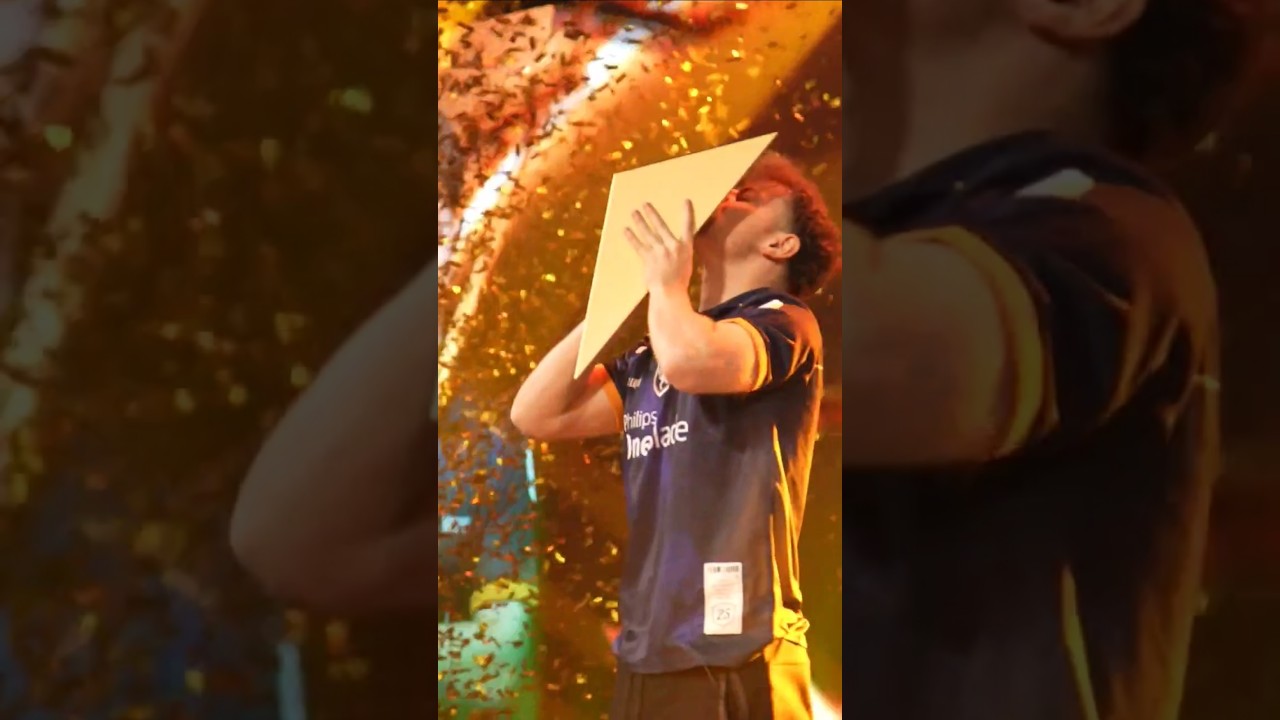 When ManuBachoore made history in the #FCPro World Championship Grand Final 🏆 #Shorts #Highlights