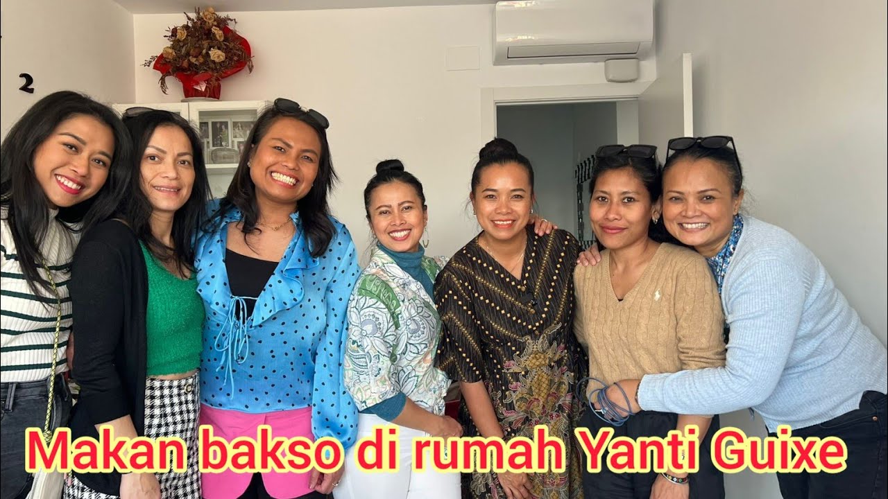 Mampir ke warung bakso pojok Yanti Guixe  di Barcelona