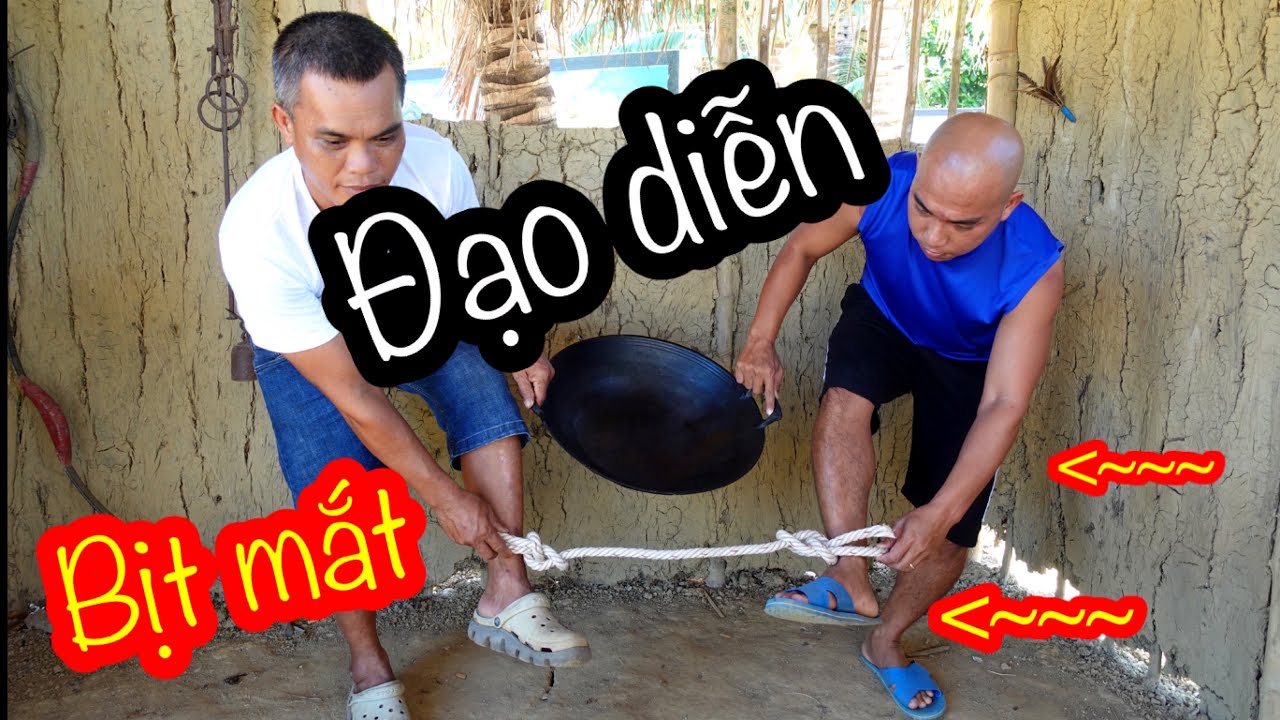 Đạo Diễn Toàn : Bịt Mắt Đội Nào Nấu Món Gà Ớt Hiểm Ngon Hơn Sẽ Thắng | Son Duoc Vlogs
