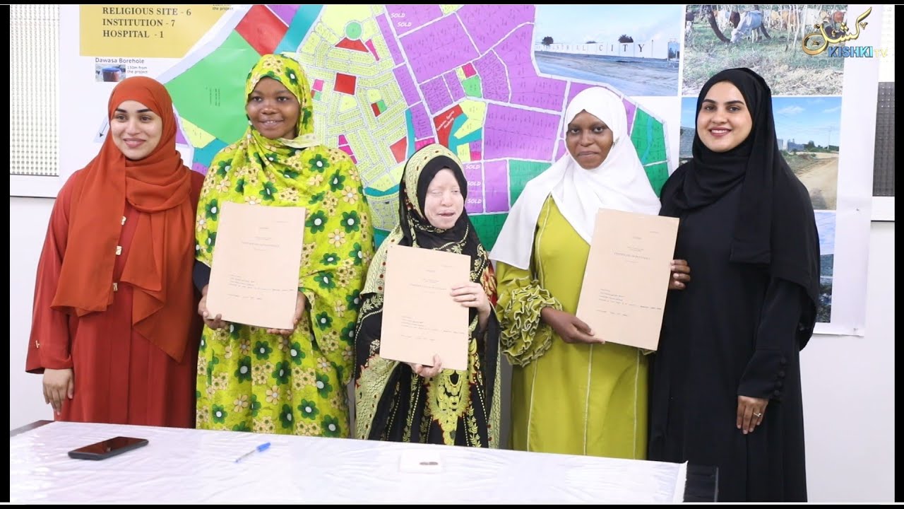 WASHINDI WA SURPRISE YA MASHINDANO YA QURA'AN YA AL-HIKMA WAKABIDHIWA HATI ZA VIWANJA