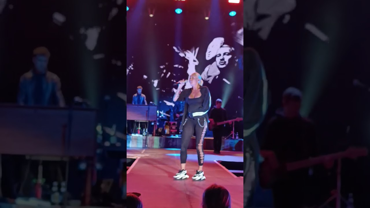 Sarah Connor...Like the way i do (live at Legends at the Sea 23