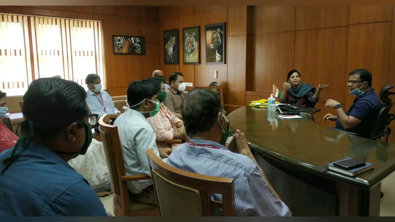 Health Minister Vishwajit Rane had a detail review Meeting on preparedness for lockdown 2.0
