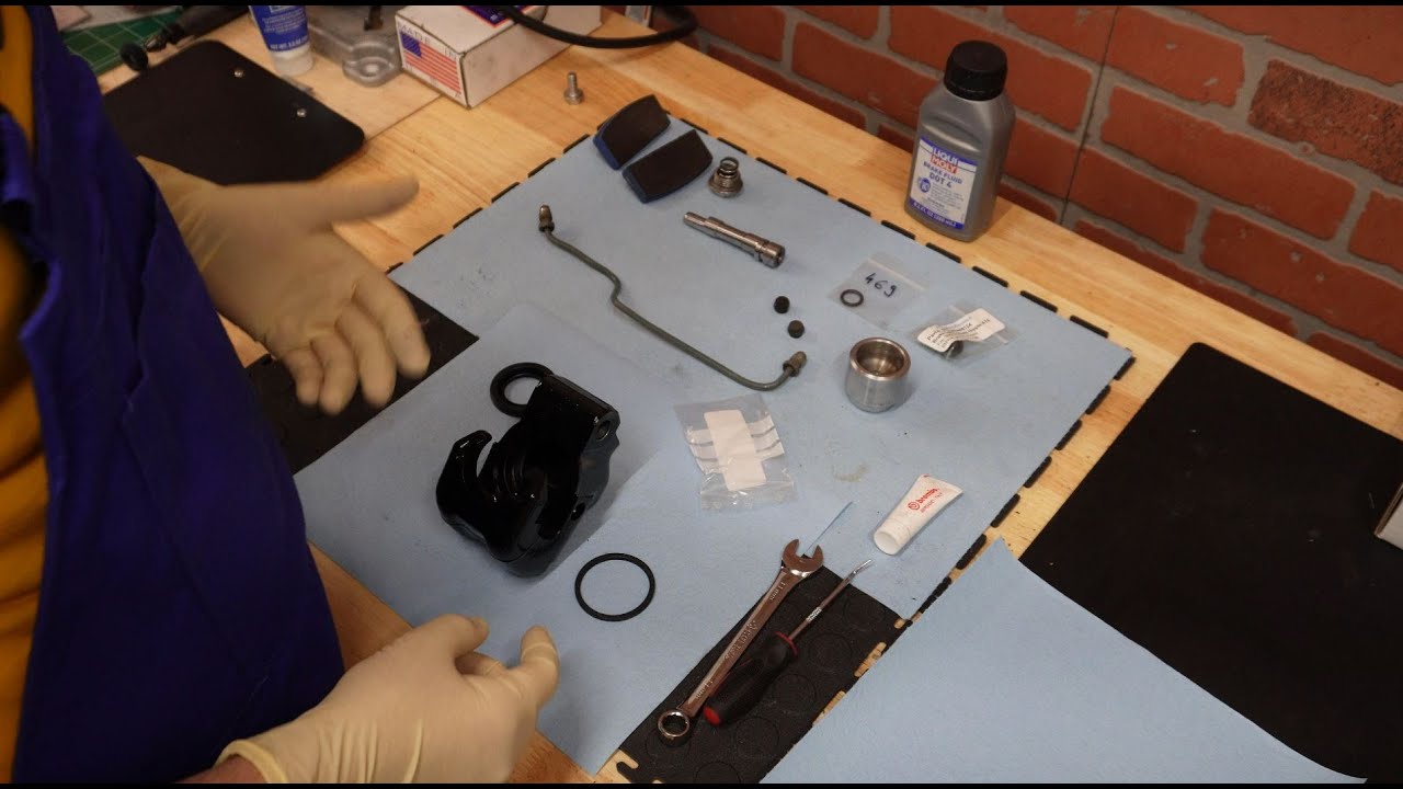 1977 BMW R75/7: Episode 18 - Front Brakes Part 2 (Caliper Rebuild)