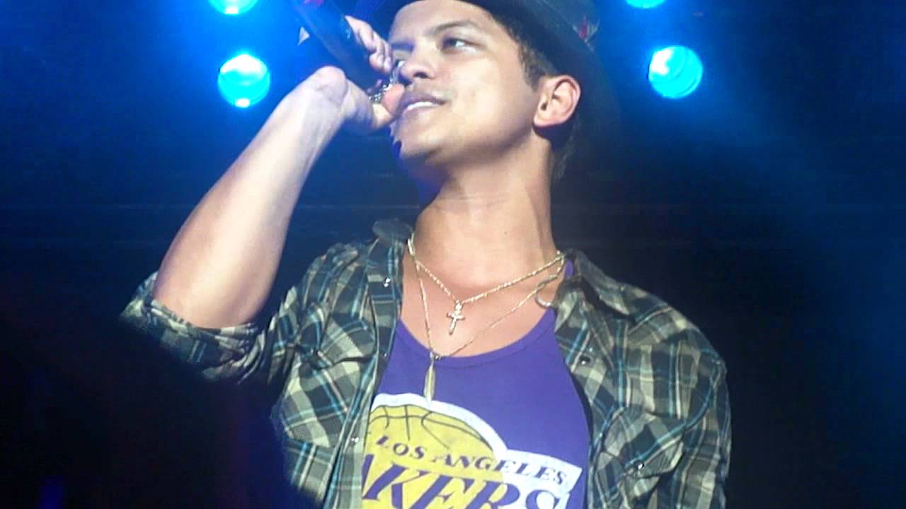 Bruno Mars- Lighters