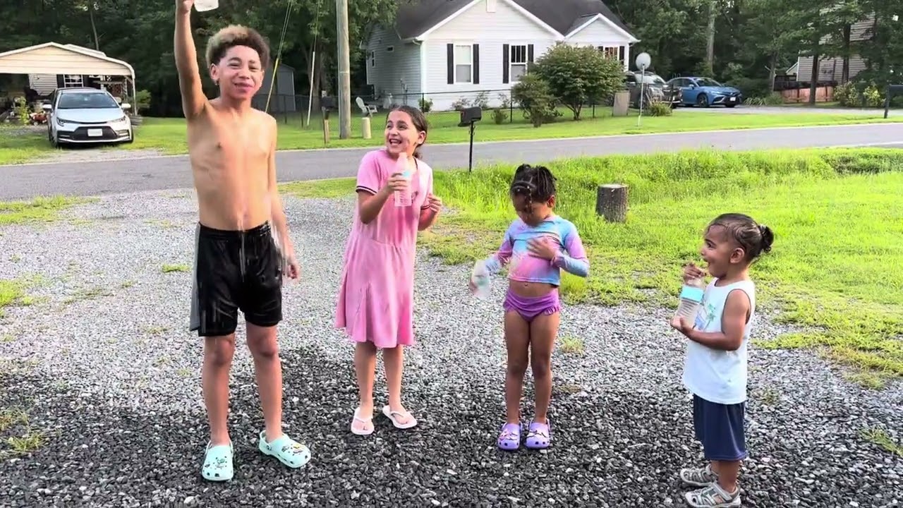 Straight arm challenge with Zae