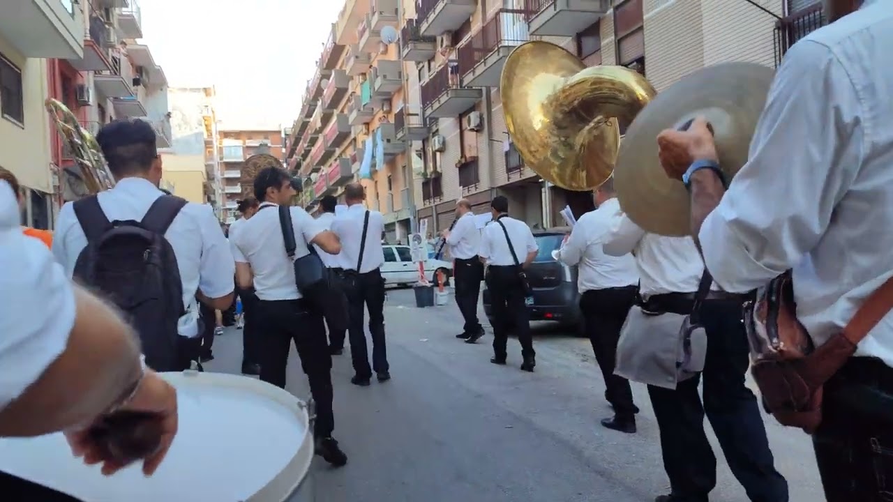 "Mira il Tuo Popolo" Banda di Bitonto Bastiani-Lella 15/7/23 Bari Processione di S Maria del Carmine