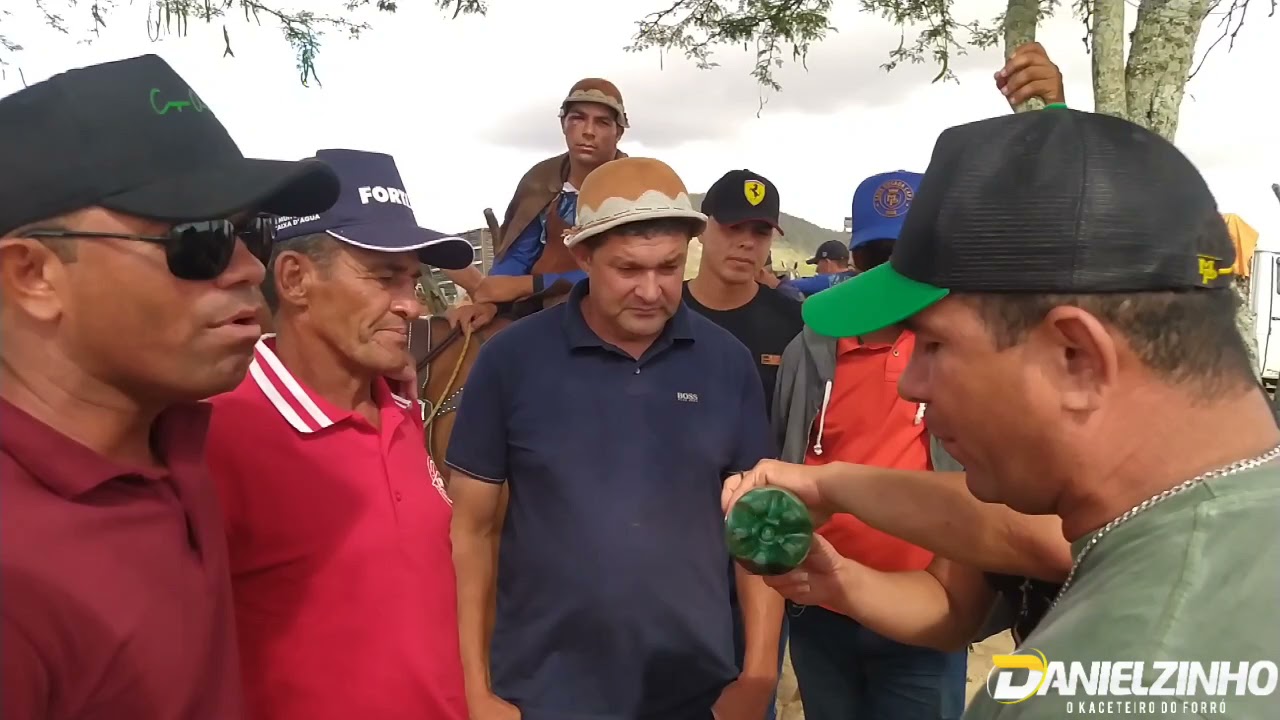 DANIELZINHO O KACETEIRO DO FORRÓ - QUE MUNDO É ESSE MEU MANO?
