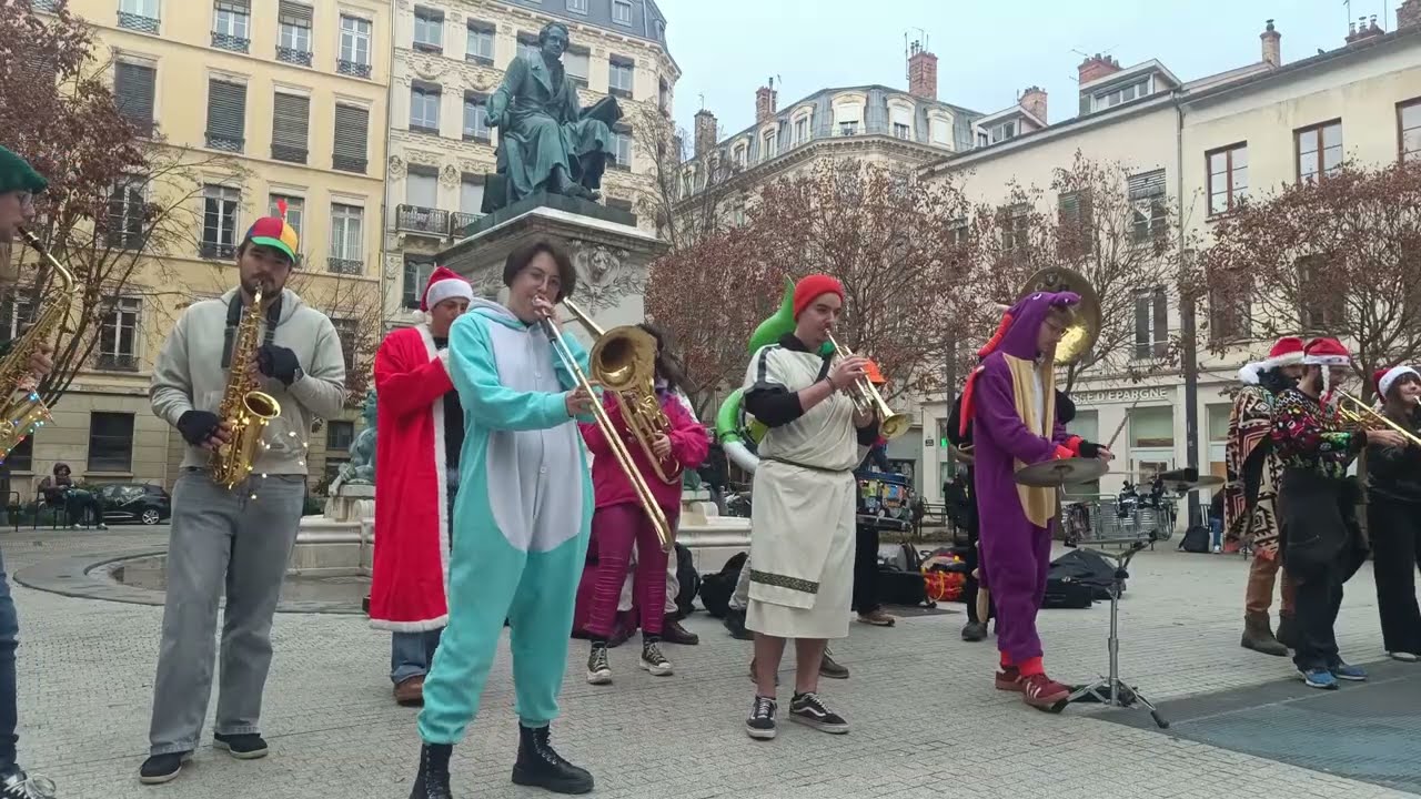 Fanfare la CacoPhoniE - HOT Stuff - FDL 2025