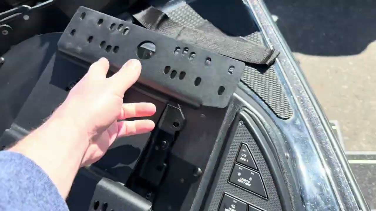 Bass Boat Technologies Hood Style Graph Bow Mount