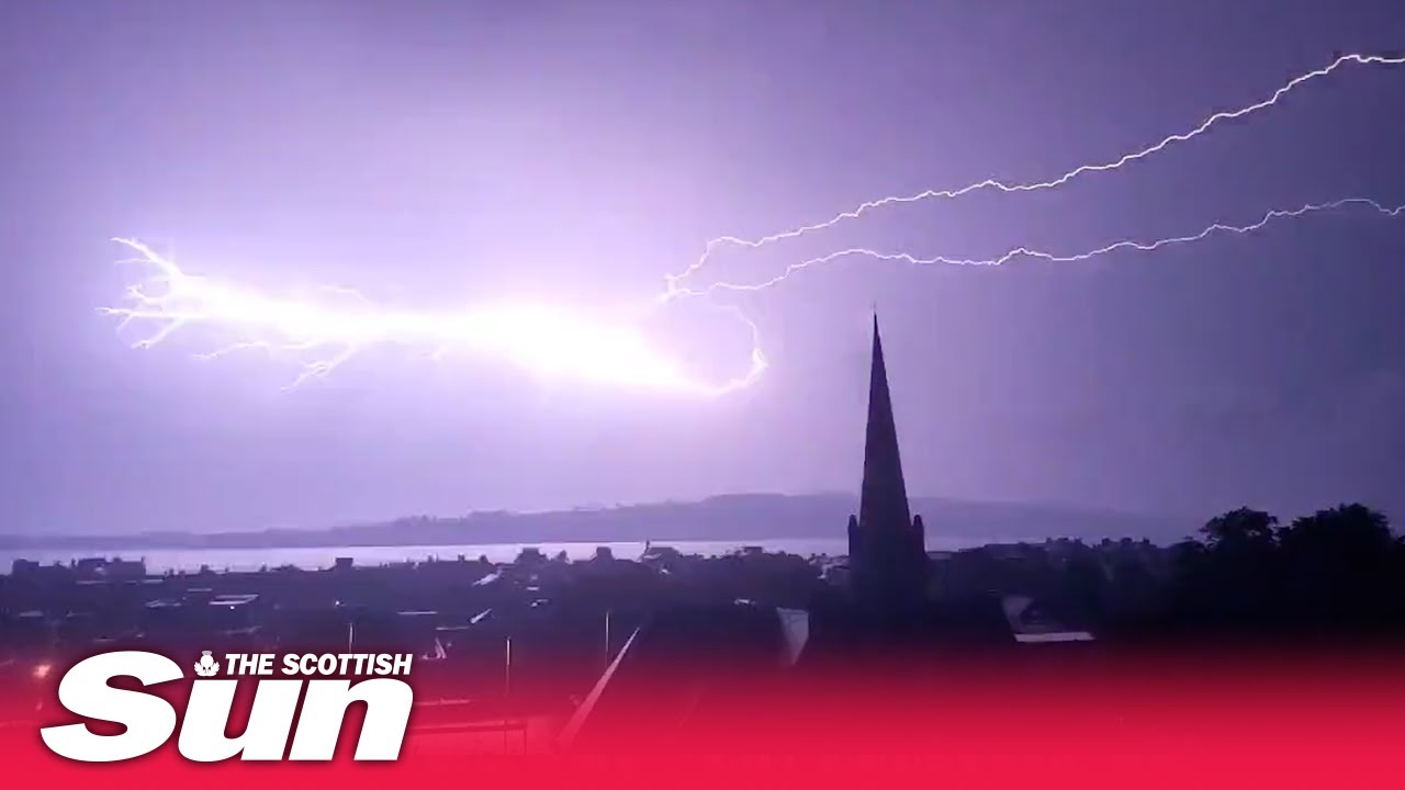 Spectacular lightning flashes across Dundee sky as Scotland hit by thunder and lightning storms