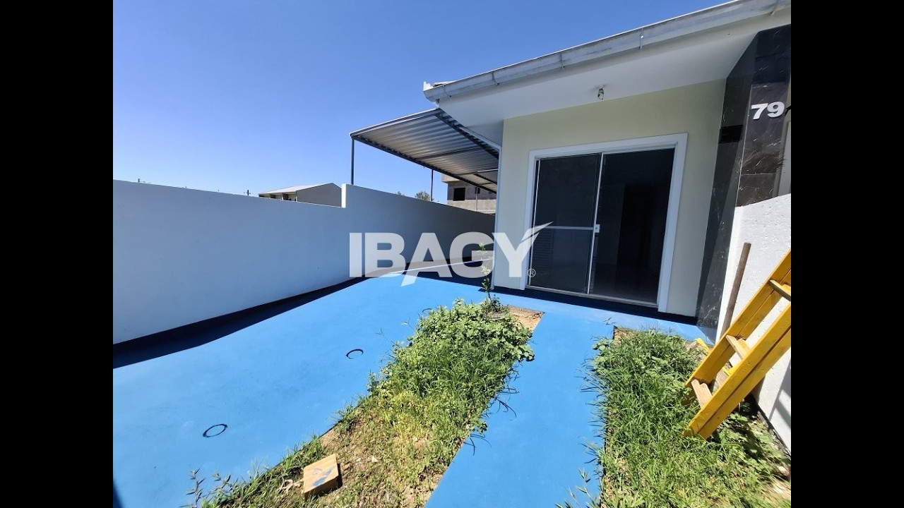 Casa com 2 dormitório no bairro: Forquilhas