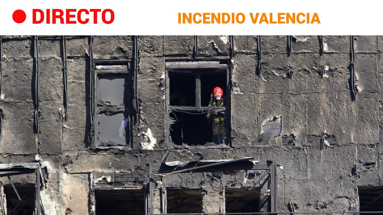 INCENDIO VALENCIA: BOMBEROS y POLICÍA CIENTÍFICA trabajan en el INTERIOR del EDIFICIO | RTVE