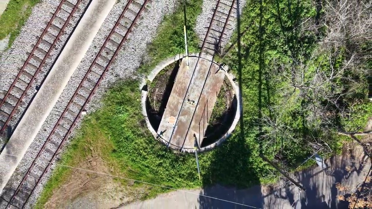 Αχ!λαδόκαμπος Railway Station – Το Ξεχασμένο Διαμάντι της Πελοποννήσου