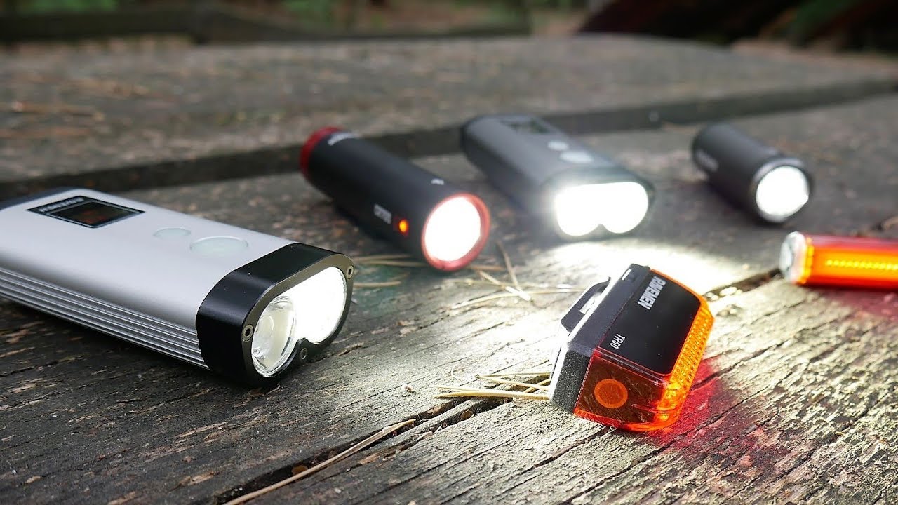 Czy na pewno potrzebujesz miliona lumenów?! Lampki rowerowe Ravemen - test drogowy.