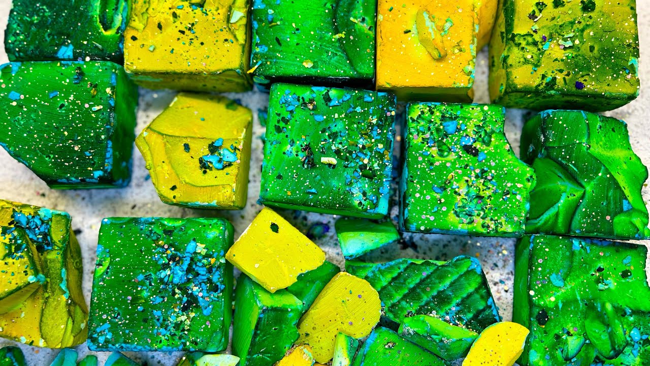 ASMR|   Satisfying Shades of green dyed gymchalk  crush 🤩| Oddlysatisfying