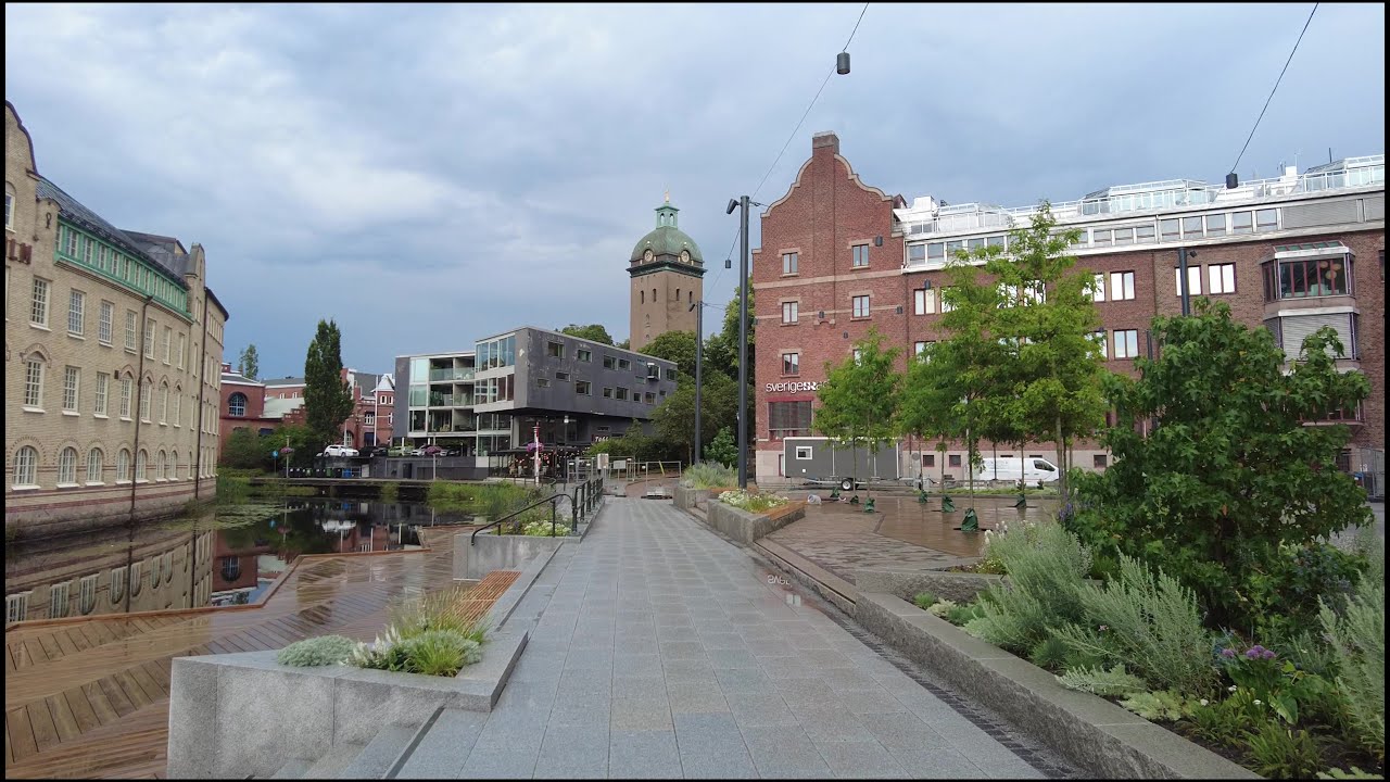Walking in Borås, Sweden. From the central station to Knalleland.