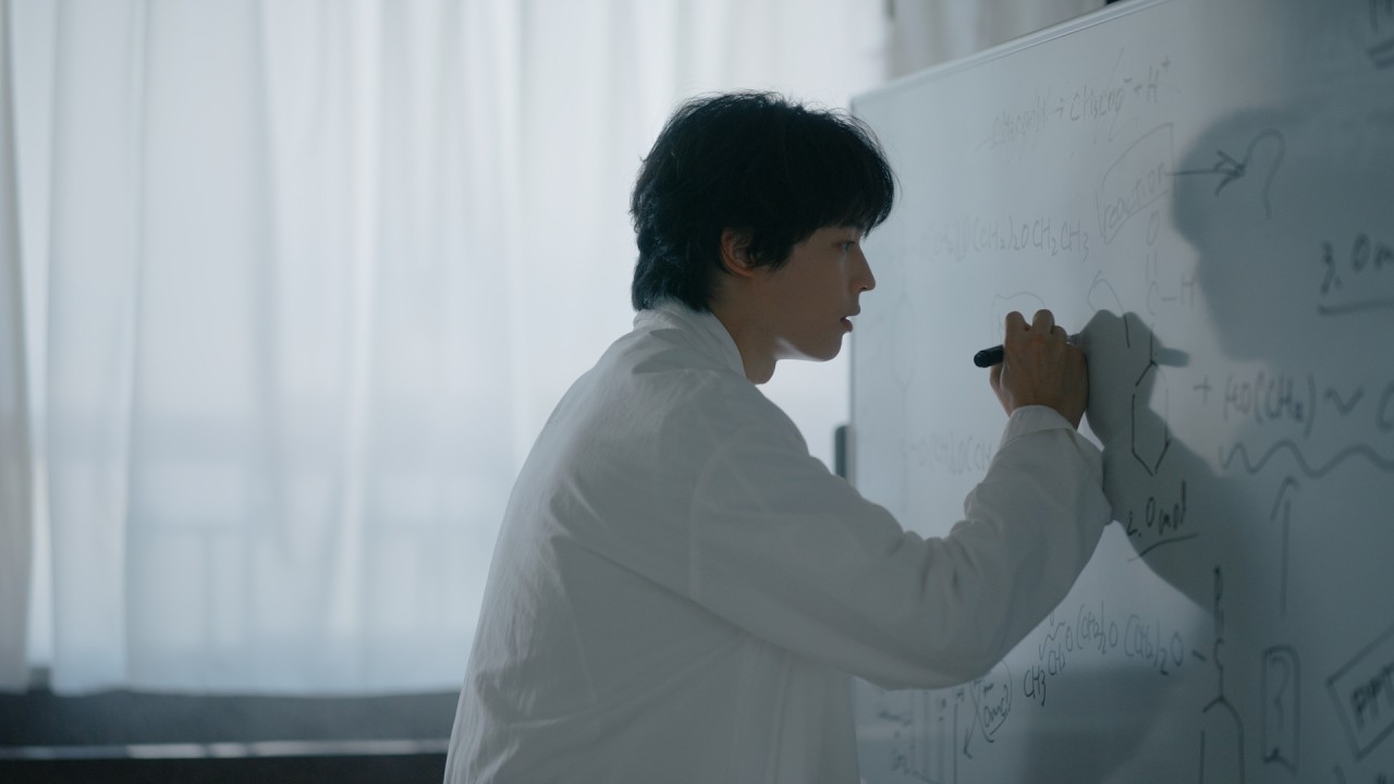 伸ばすを楽しむダメージヘアケアブランド「anummy（アニュミー） 」新CM「きっと、たぶん」篇30秒