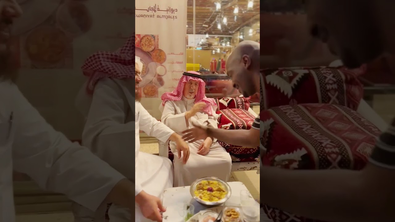 #خطاط‬⁩ المصحف الشريف&rlm; فضيلة الشيخ / عثمان طه&rlm;