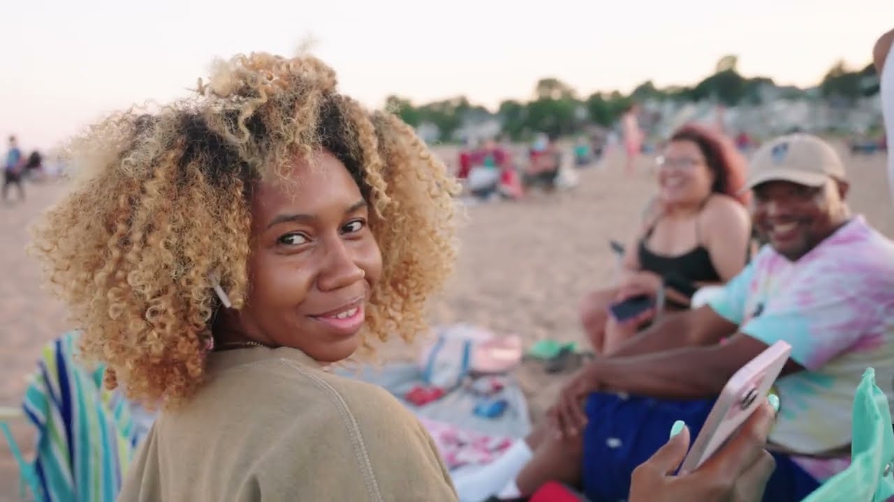 Summers in West Haven — Feel the Vibe!
