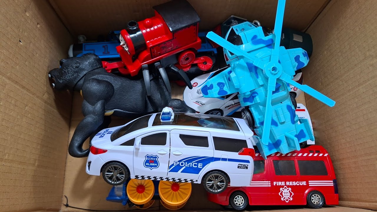 Unboxing Bus Basuri,Mobil Polisi, Helikopter, Choco Charles Laba Laba