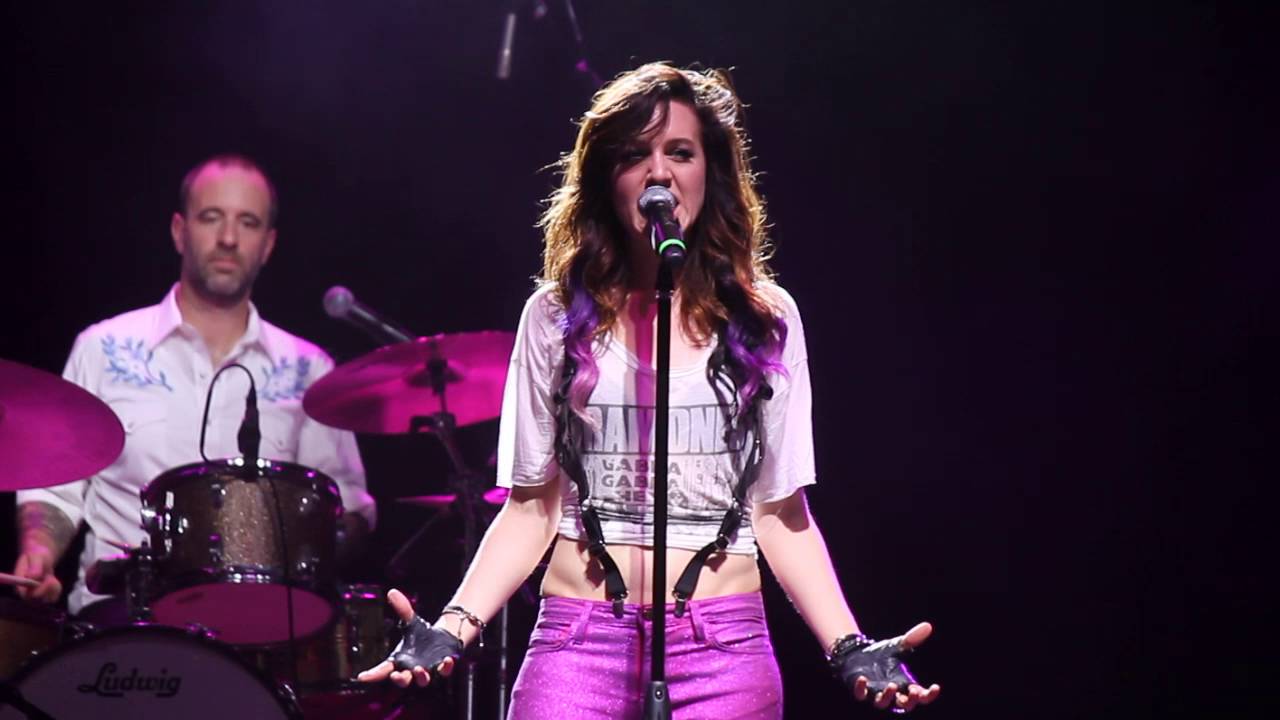 Elsie Fest ~ Lena Hall 