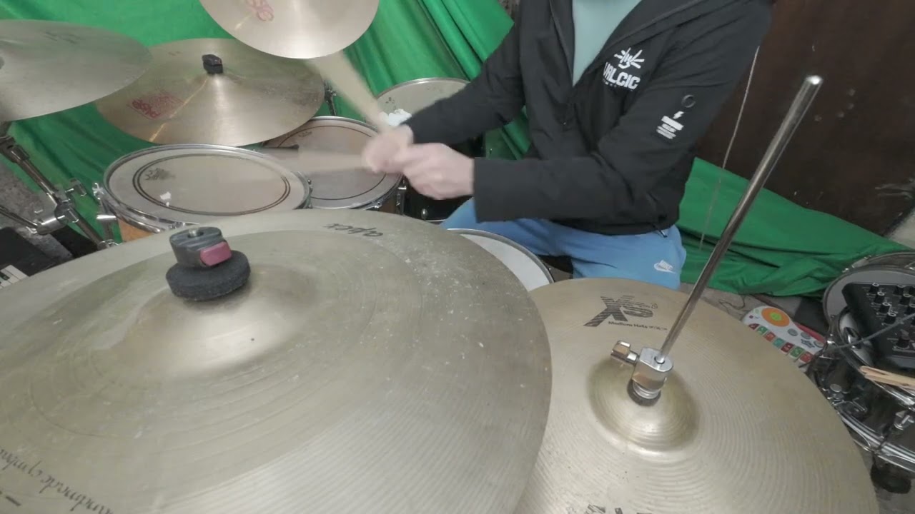 Shuffle drum groove on Sonor force #valcicdrumsticks #drummer 