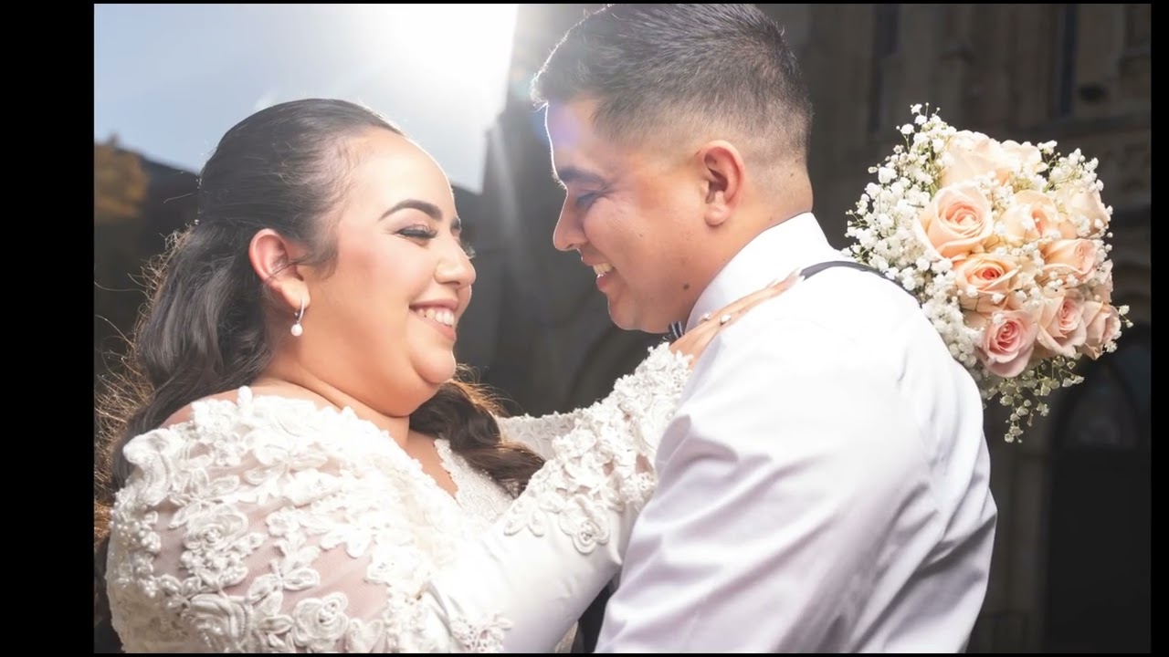 Ariadna & Jorge Engagement | Downtown San Antonio