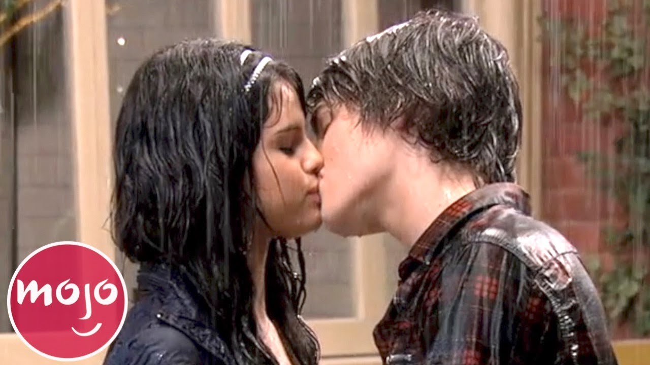 Top 10 Kissing in the Rain TV Scenes