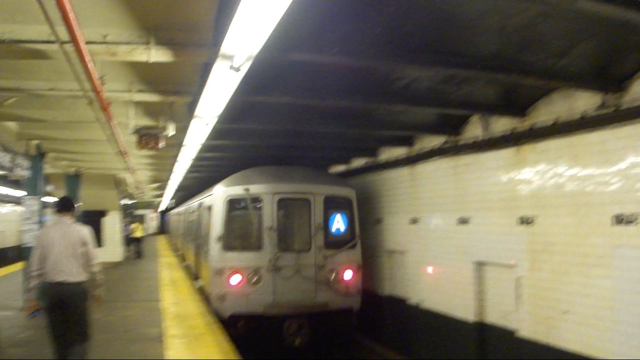 R46 A Train at 175th Street