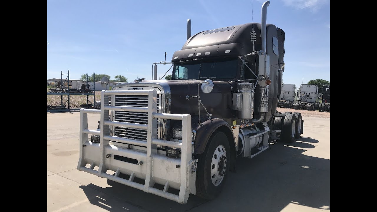 2001 Freightliner CLASSIC XL - Parts Unit 01WH344
