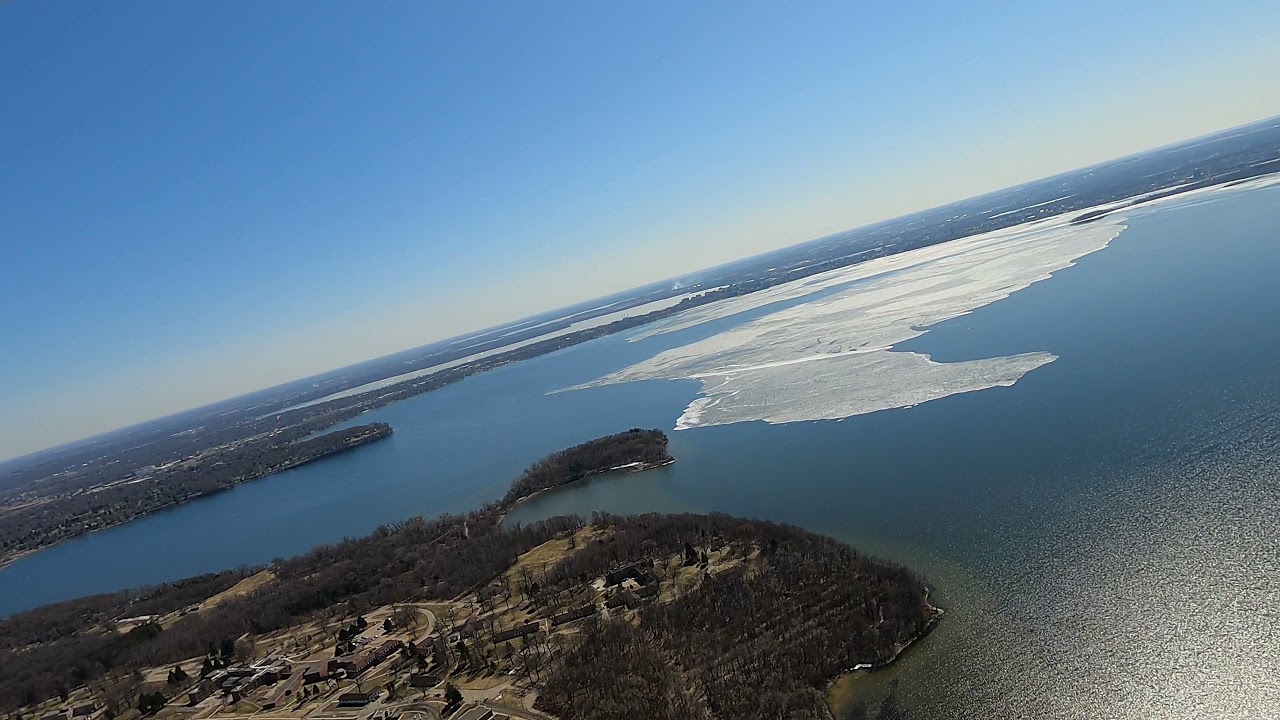 4K 60FPS - Relaxing Flight around Lake Mendota - Madison Wisconsin