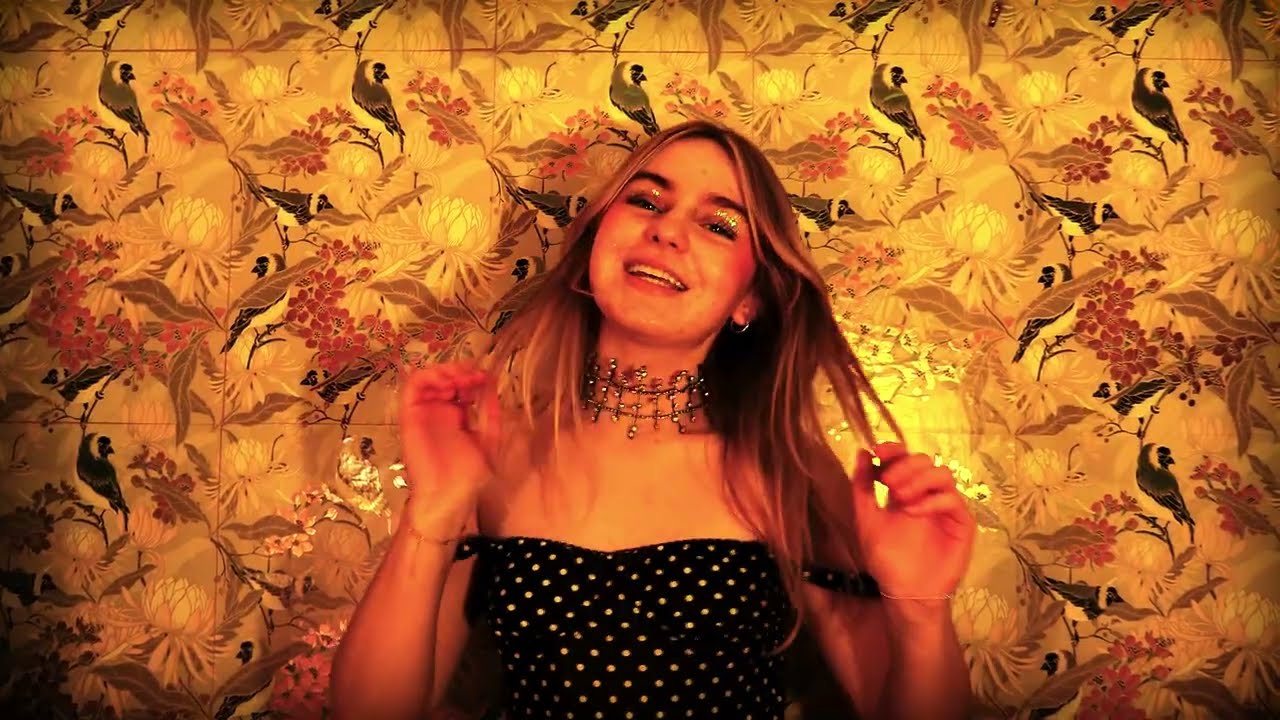Take A Bite beabadoobee | Student Music Video