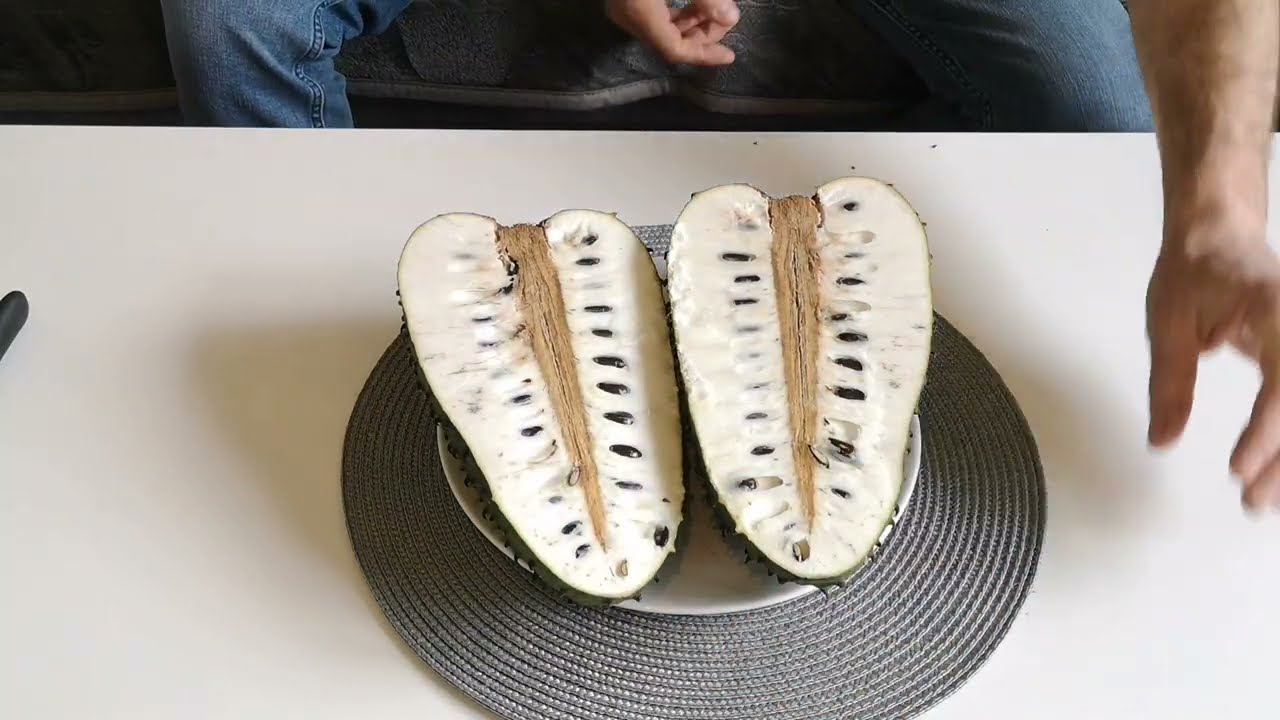 O.198 Tropikalne smaki: owoc Guanabana, Sousop, Flaszowiec, Graviola. Tyle nazw a jeden owoc