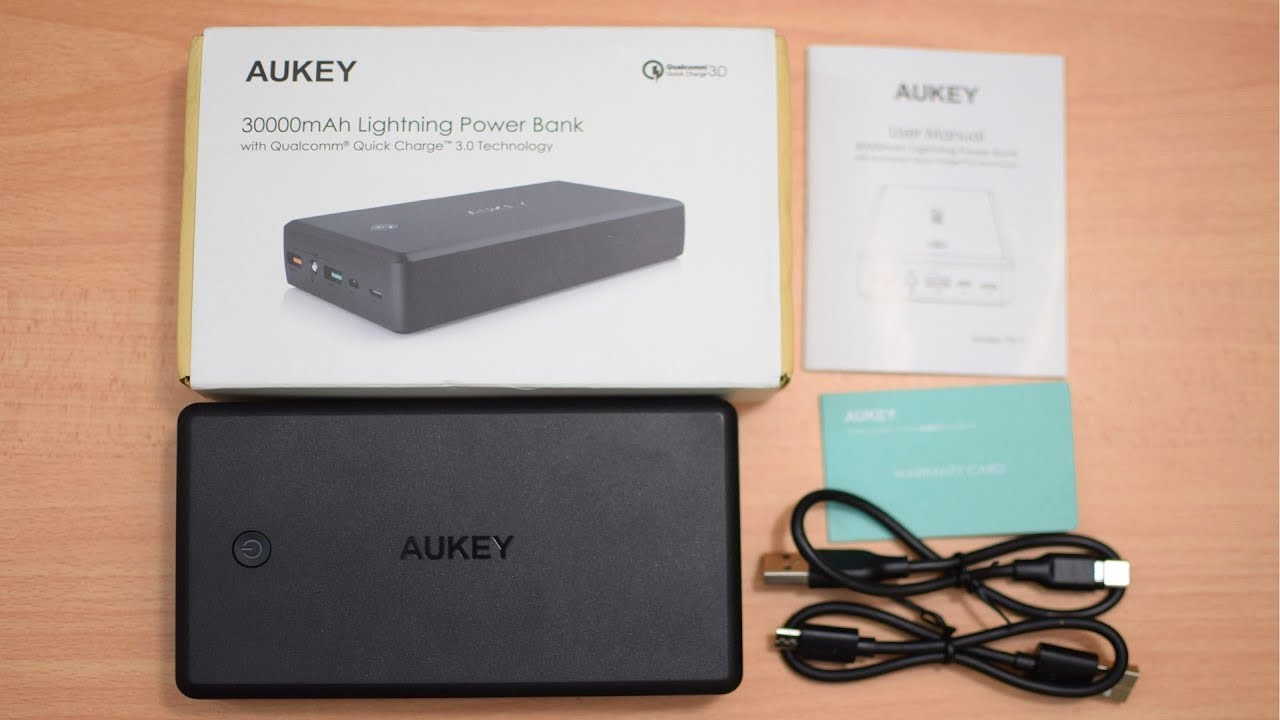 AUKEY 30000mAh Power Bank - Unboxing & Review