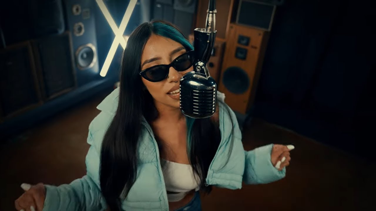 Jacqui G - Energ&iacute;a - SMP TAKEOVER