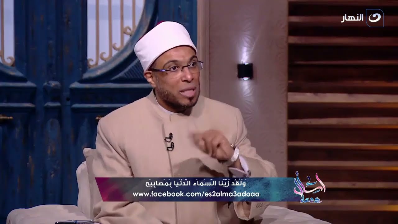 هل يجوز صلاة المرأة جلوساً فى الأماكن العامة ؟