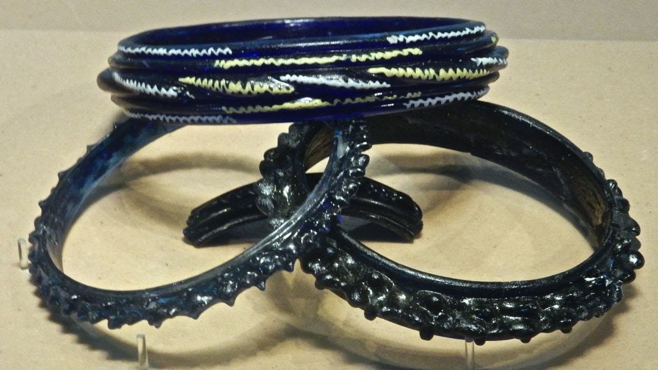 The Glassmaker's Hand