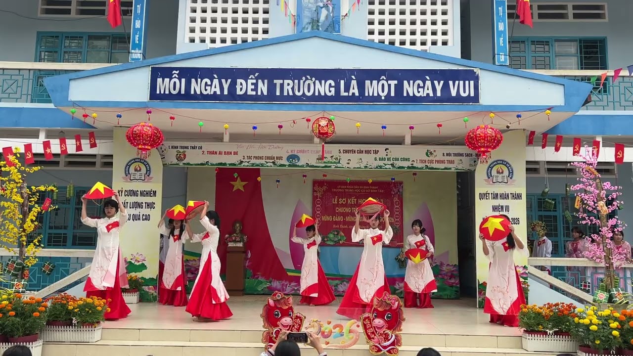 8a2 vui xuân 