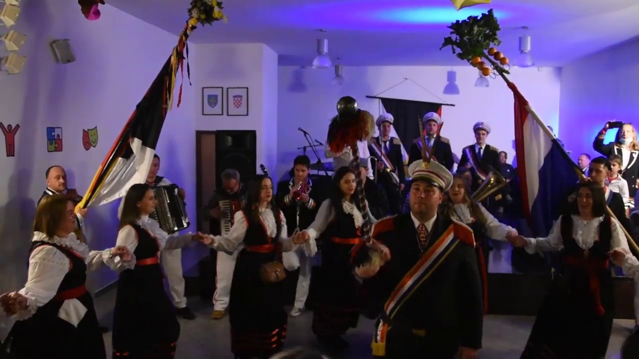 Mesopustari Kraljevica dočekuju grupe