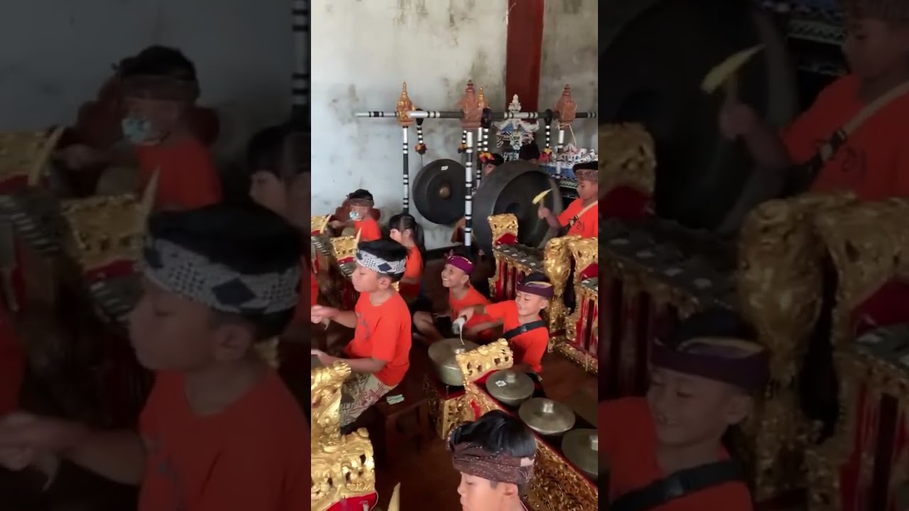 Bule aja mau belajar megambel 