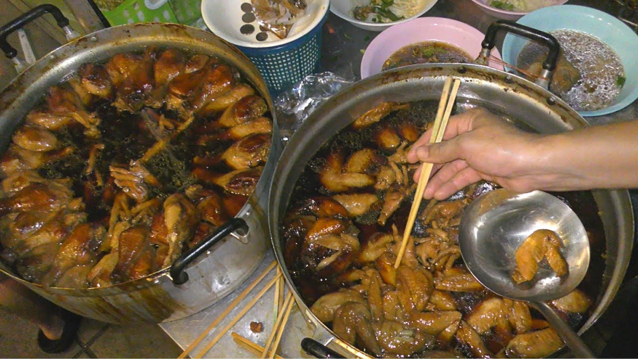 Street Food in Bangkok, Thailand. Best Stalls of Patpong and Nana Markets