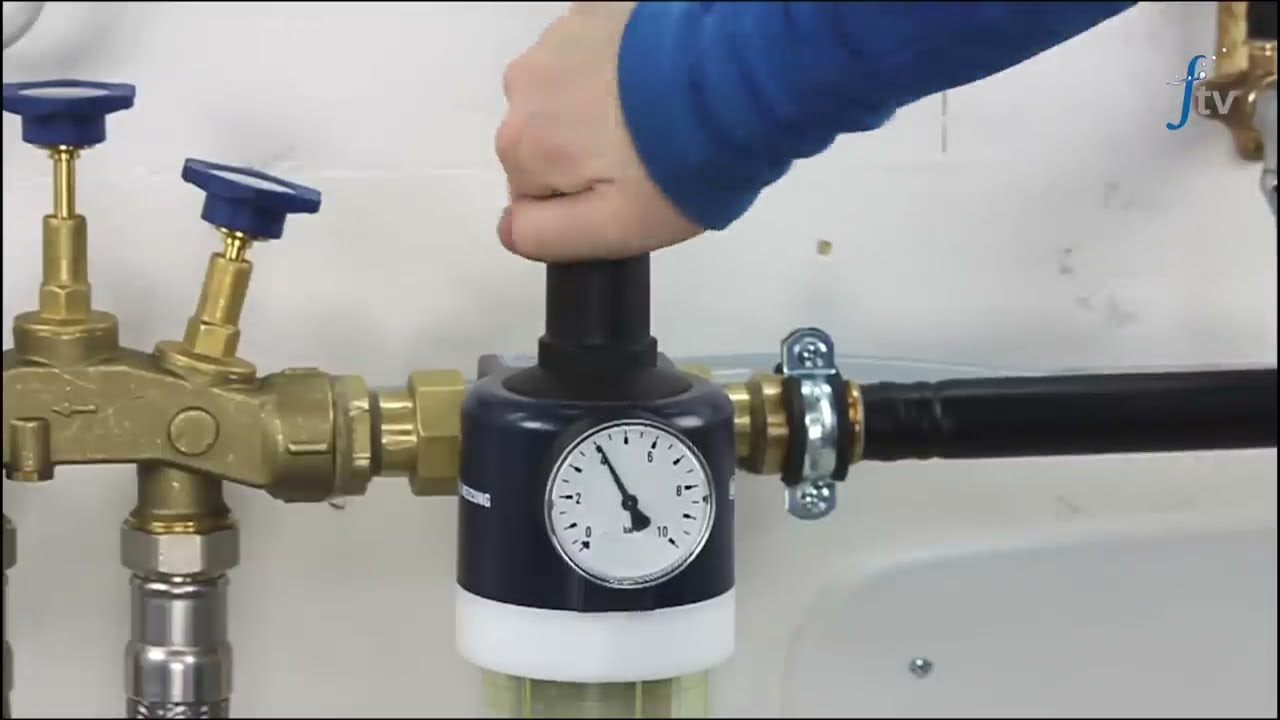 Rückspülfilter mit Druckminderer reinigen und Druck einstellen