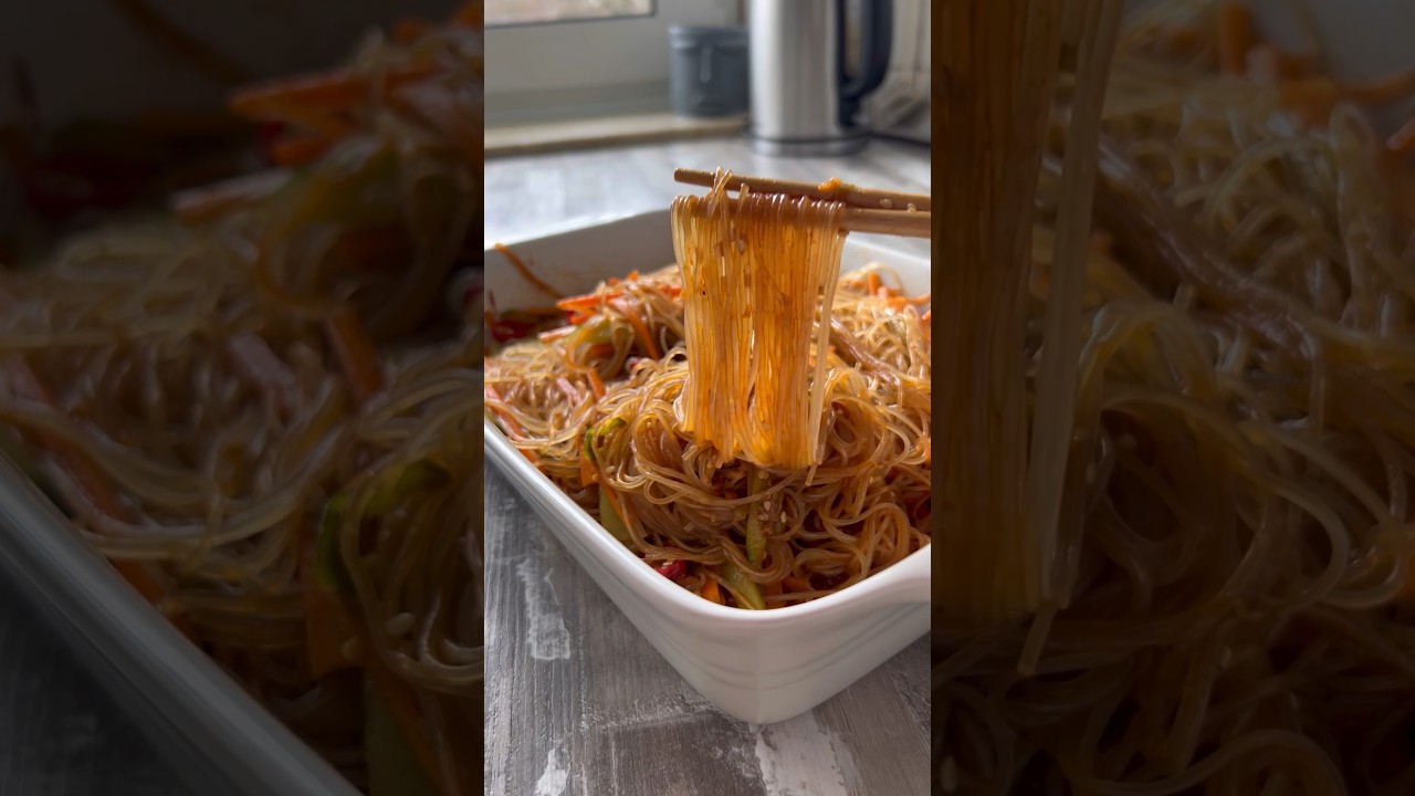 Glasnudelsalat 🍜🥗 #trendingshorts #saladrecipe #easyrecipes #cooking #asianfood