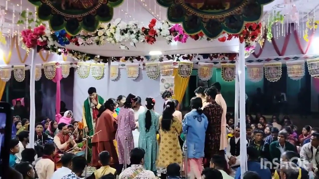 ঘোমটা খুলে বদন তুলে দেখে রইলাম চাইয়া গো, সুমন দাস দাদার কন্ঠে অসাধারণ পরিবেশন #harekrishna #song