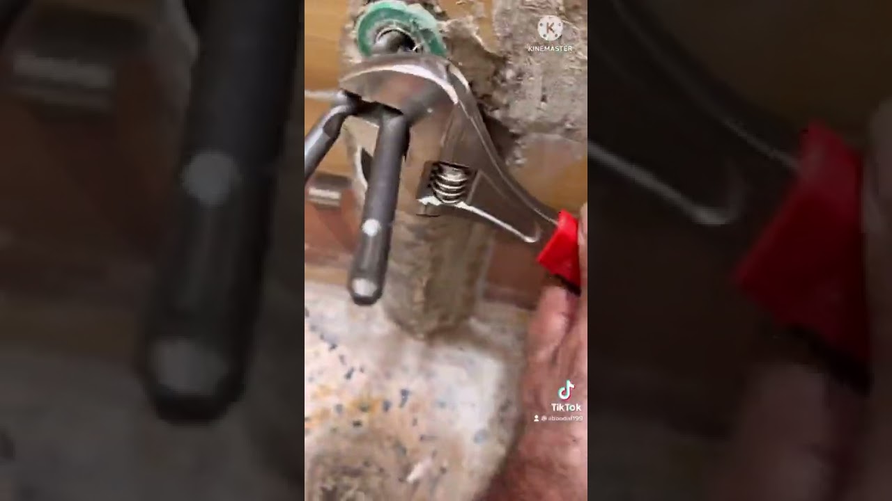 طريقة اخراج سن الحنفية المكسورة داخل الجدار😍