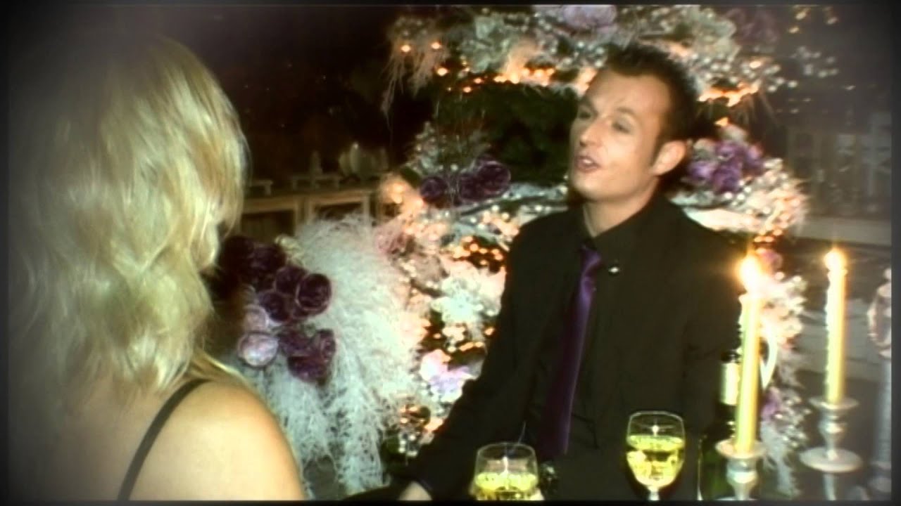 Paultje Poets & Bjorna - Waarom laat je mij met kerst alleen
