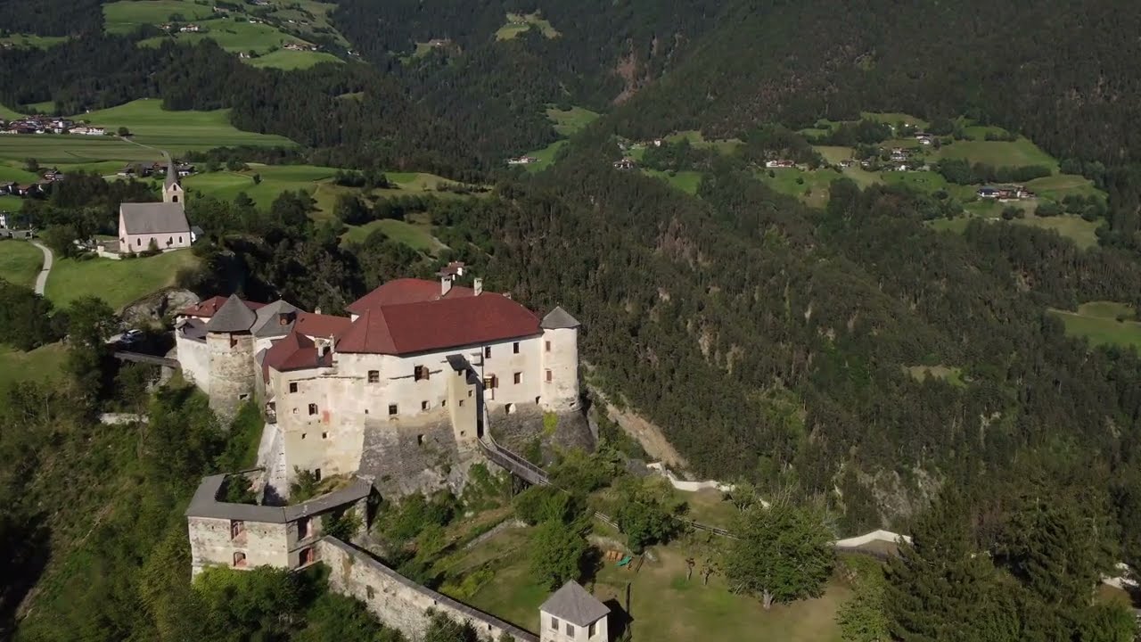 Schloss Rodenegg