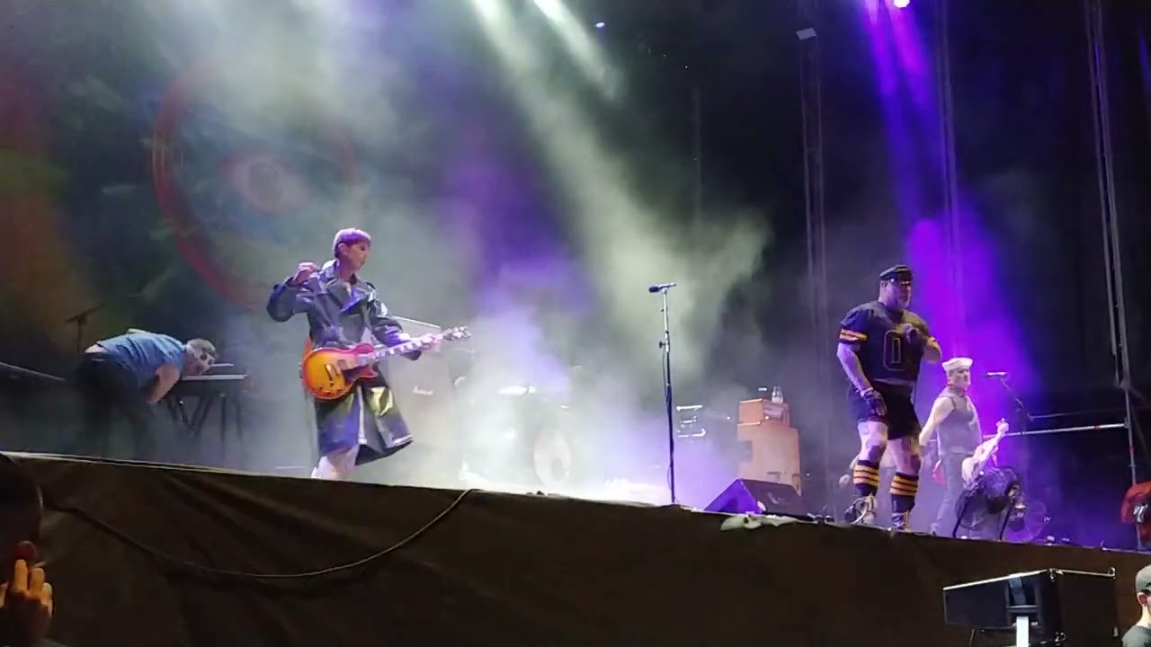 Turbonegro - Hot For Nietzsche @ Azkena Rock Festival 2025