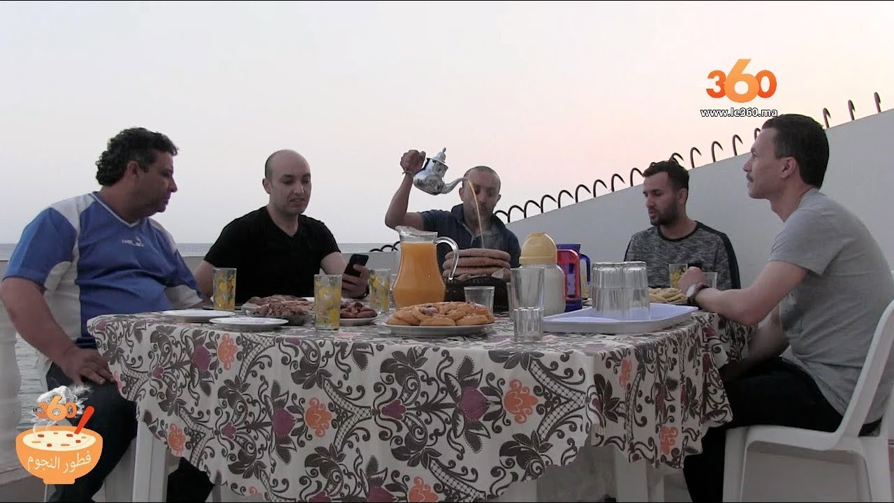 Le360.ma •  فطور النجوم: مجموعة إمغران تبوح بأسرارها لـle360